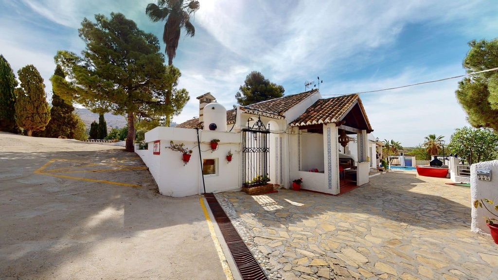 Hotel B&B te koop in Arenas, Axarquía, Málaga.