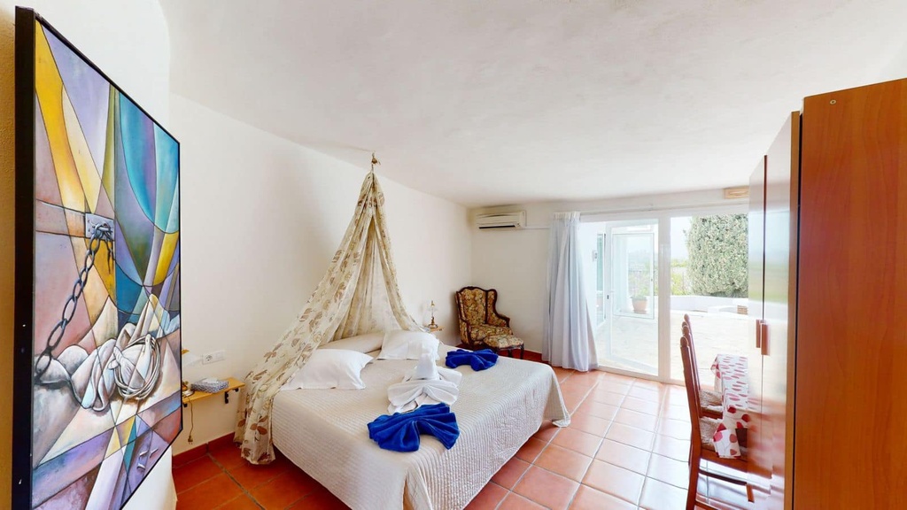 Hotel B&B te koop in Arenas, Axarquía, Málaga.