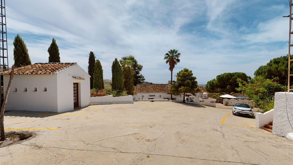 Hotel B&B te koop in Arenas, Axarquía, Málaga.
