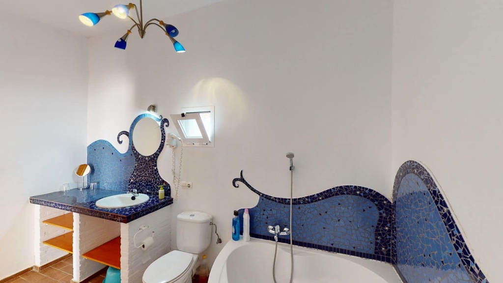 Hotel B&B te koop in Arenas, Axarquía, Málaga.