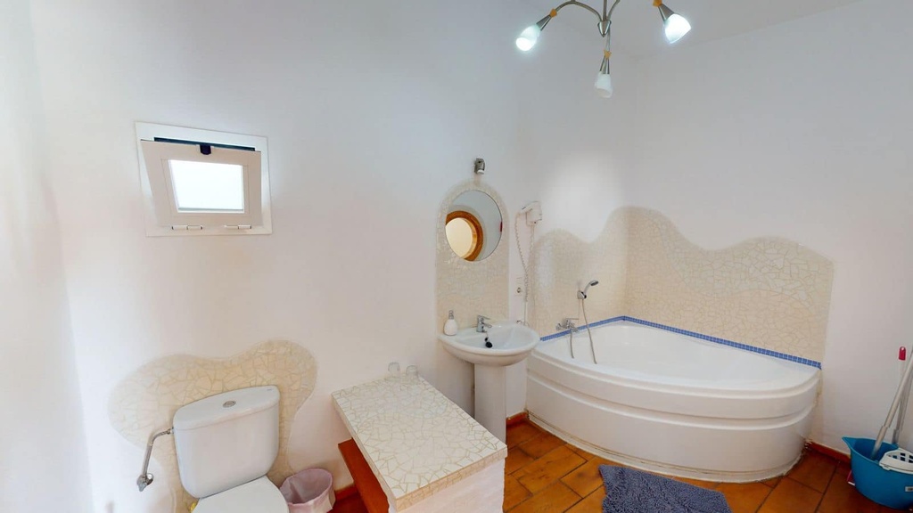 Hotel B&B te koop in Arenas, Axarquía, Málaga.