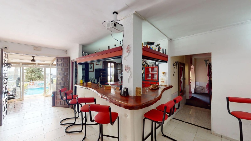 Hotel B&B te koop in Arenas, Axarquía, Málaga.