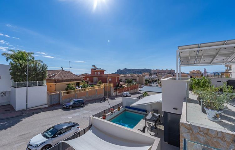 Villa half vrijstaand met 2 slaapkamers Te koop Águilas