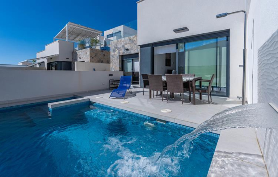 Villa half vrijstaand met 2 slaapkamers Te koop Águilas