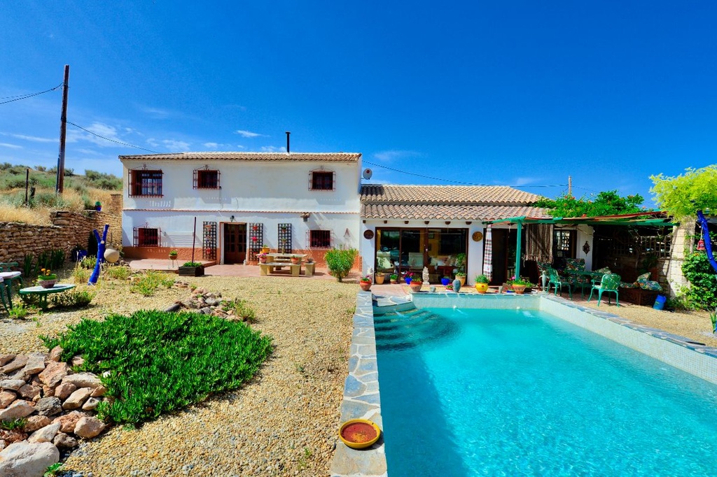 Unieke woning met grot te koop in Cúllar, El Margen, binnenland Granada