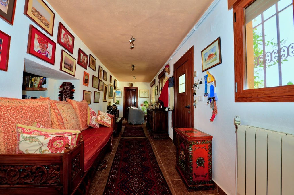 Unieke woning met grot te koop in Cúllar, El Margen, binnenland Granada