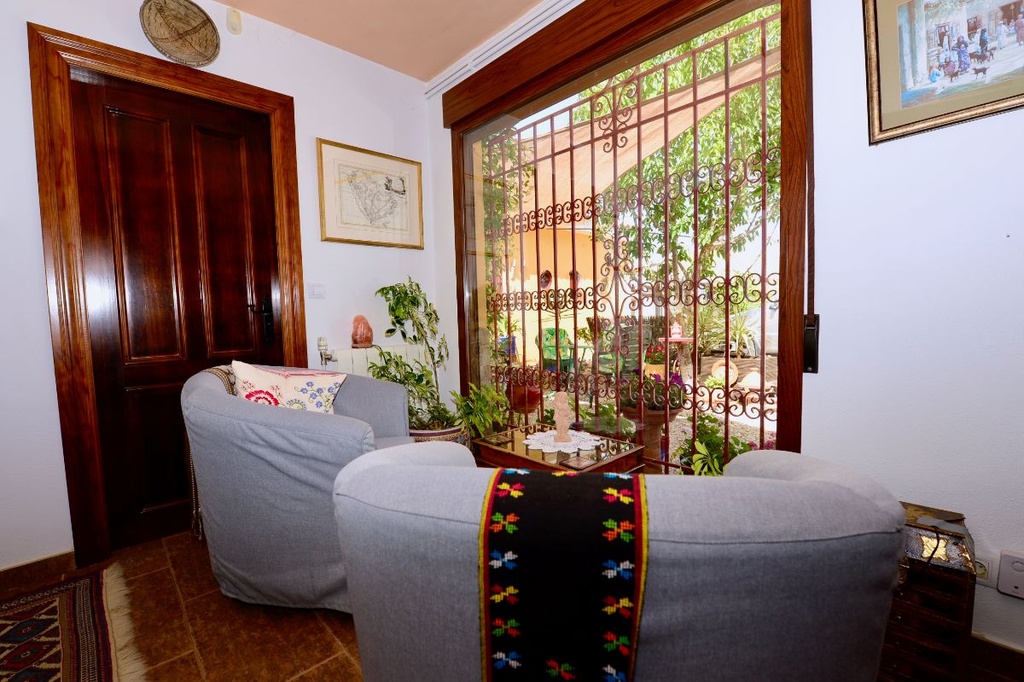 Unieke woning met grot te koop in Cúllar, El Margen, binnenland Granada