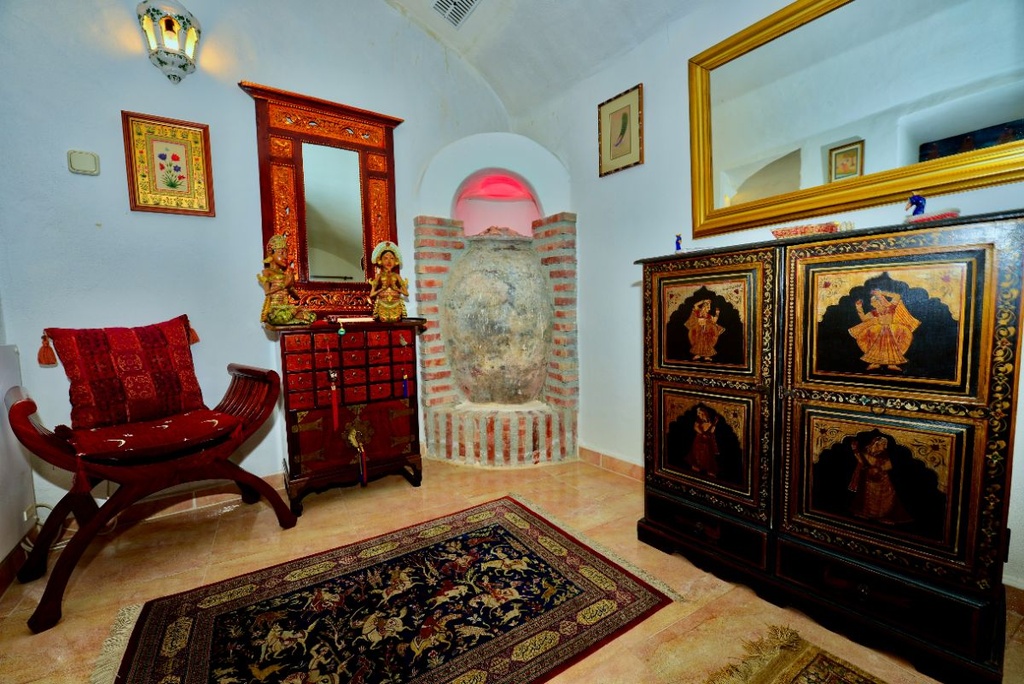 Unieke woning met grot te koop in Cúllar, El Margen, binnenland Granada