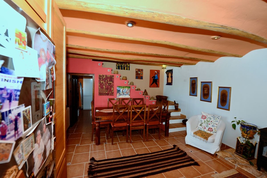 Unieke woning met grot te koop in Cúllar, El Margen, binnenland Granada