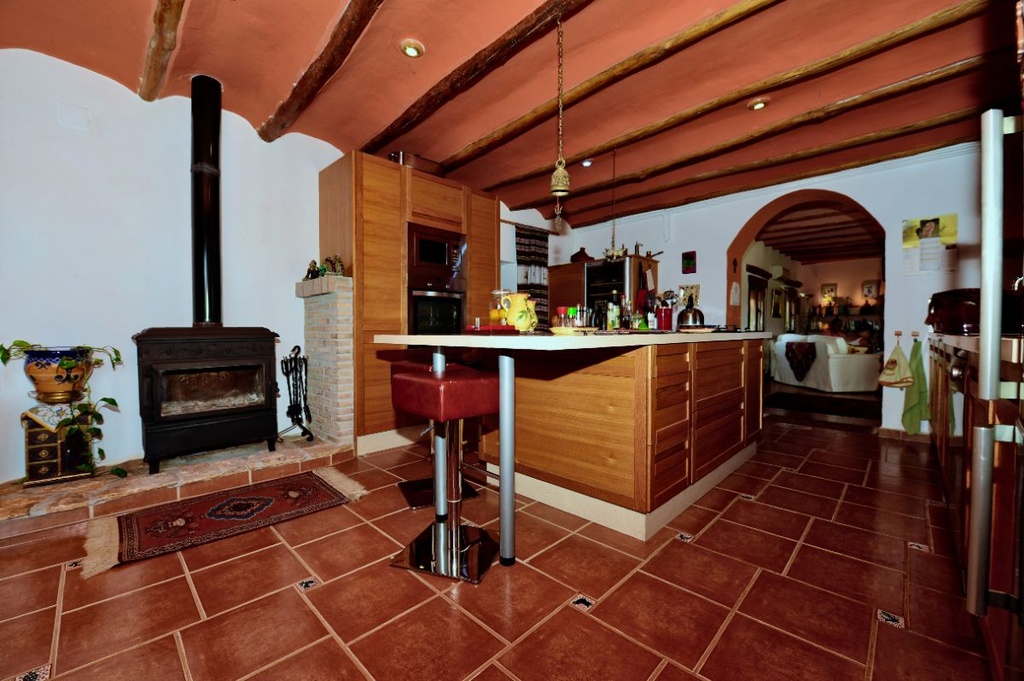 Unieke woning met grot te koop in Cúllar, El Margen, binnenland Granada