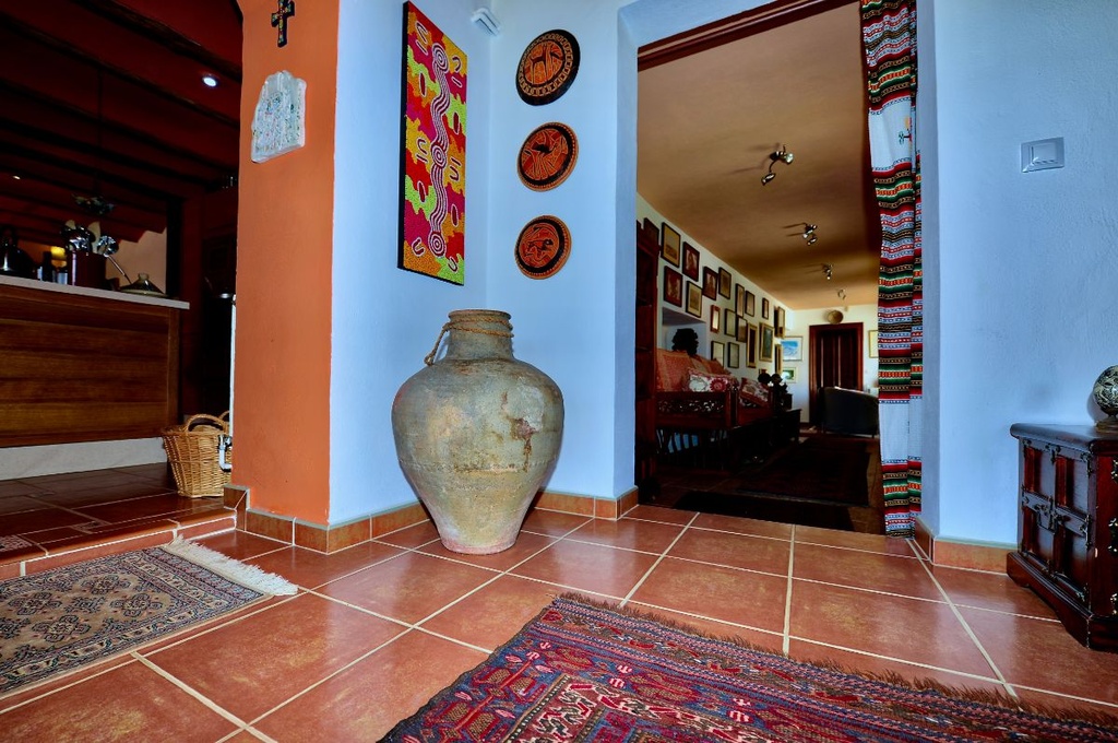 Unieke woning met grot te koop in Cúllar, El Margen, binnenland Granada