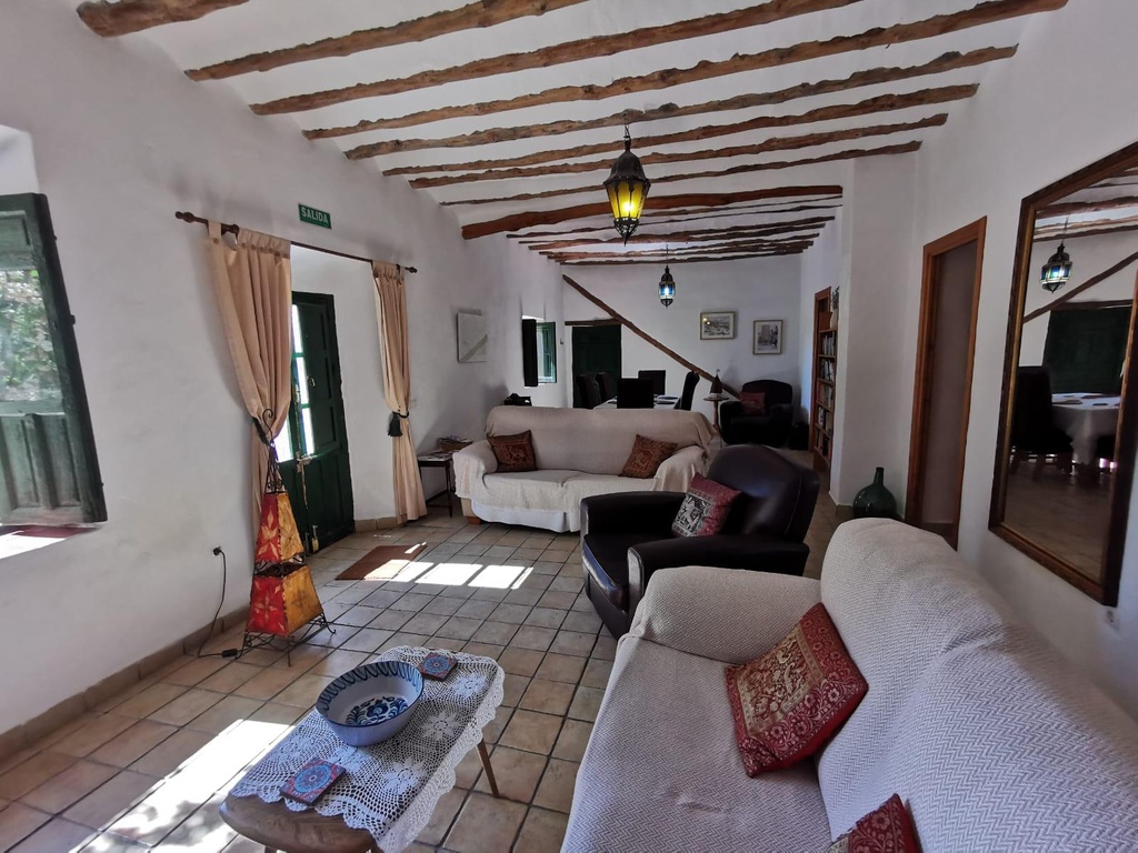 Halfvrijstaande villa te koop in Granada