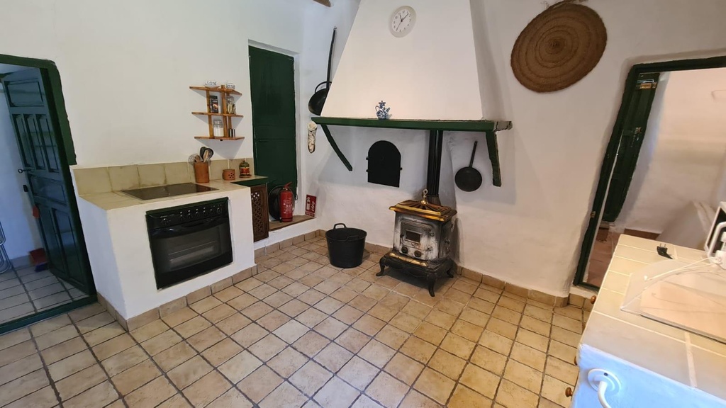 Halfvrijstaande villa te koop in Granada