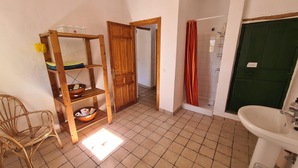 Halfvrijstaande villa te koop in Granada