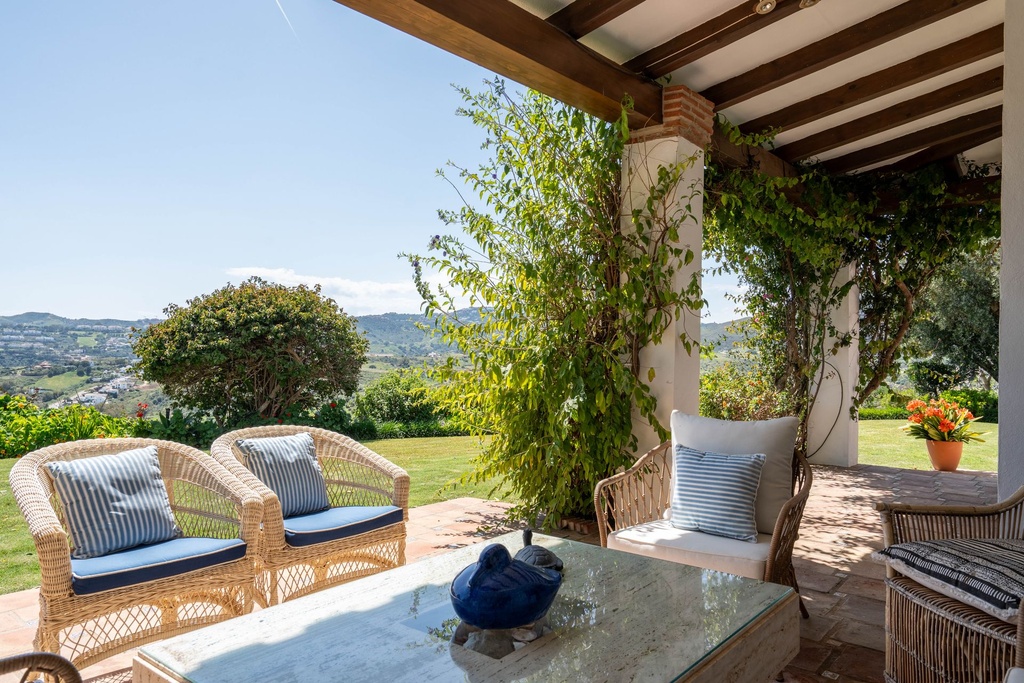 Villa met adembenemend zee- en bergzicht in Cala de Mijas