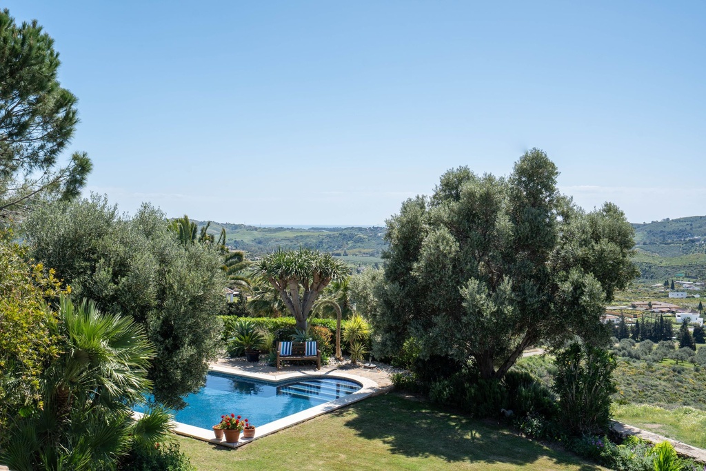 Villa met adembenemend zee- en bergzicht in Cala de Mijas