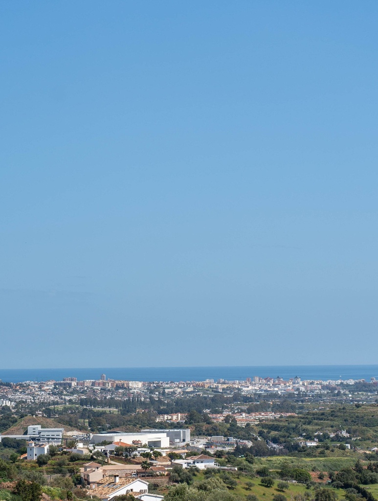 Villa met adembenemend zee- en bergzicht in Cala de Mijas