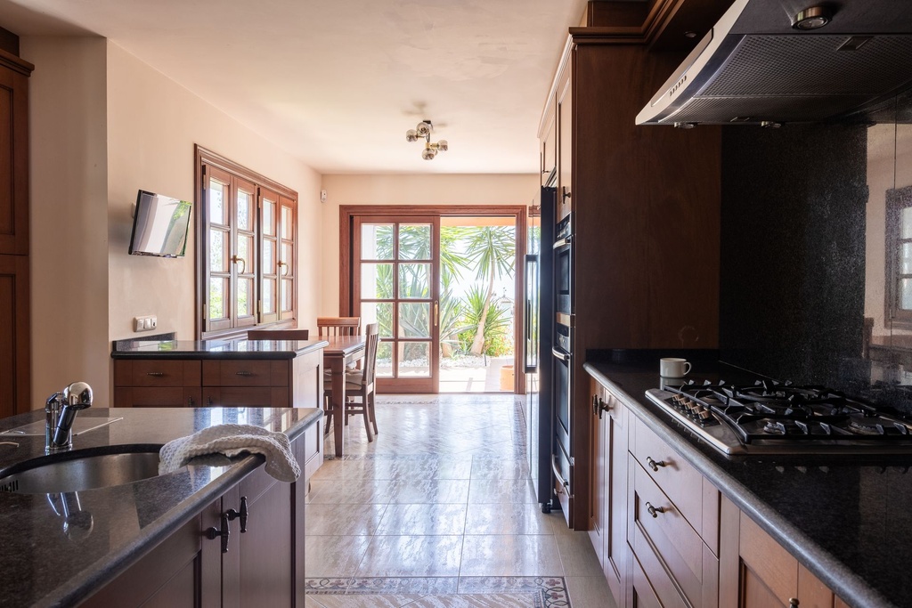 Prachtige traditionele villa in Valtocado, Costa del Sol
