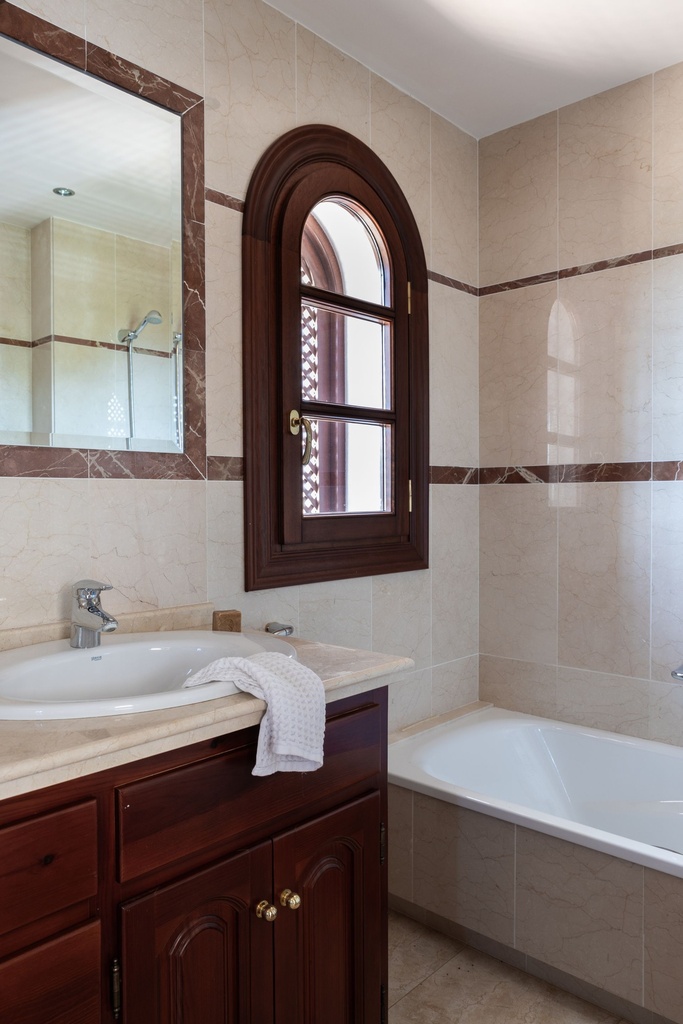 Prachtige traditionele villa in Valtocado, Costa del Sol