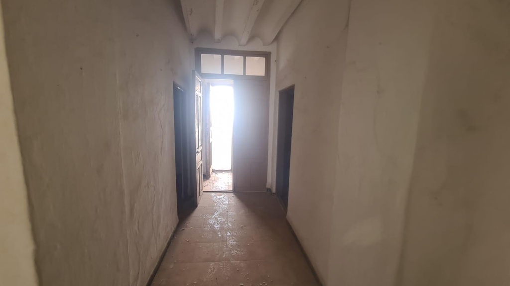 Herenhuis ter renovatie in Chirivel, Almería