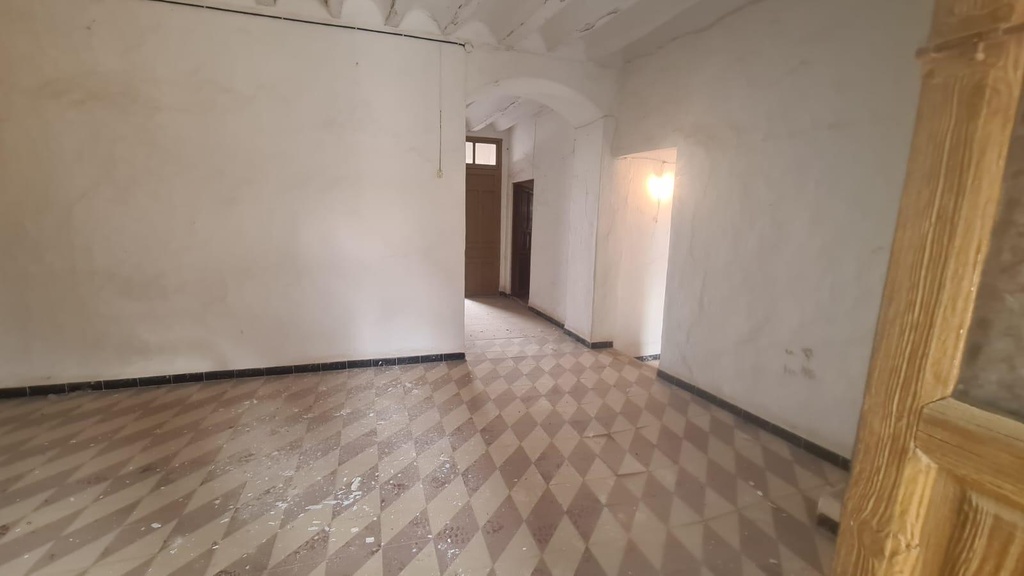 Herenhuis ter renovatie in Chirivel, Almería