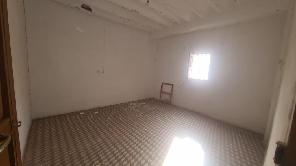 Herenhuis ter renovatie in Chirivel, Almería