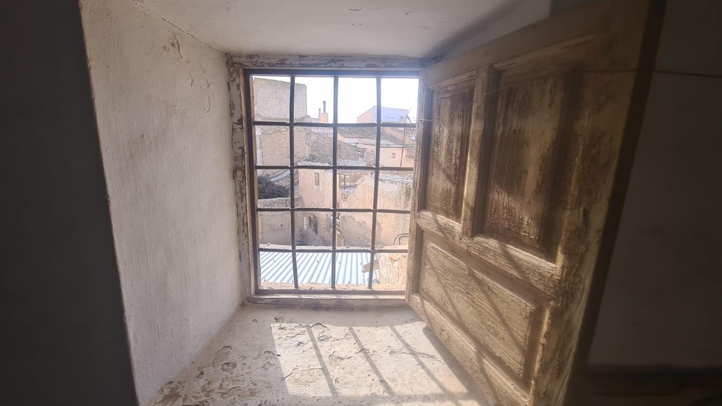 Herenhuis ter renovatie in Chirivel, Almería
