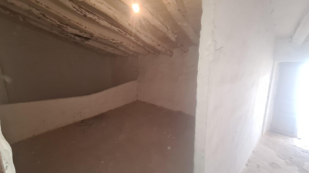 Herenhuis ter renovatie in Chirivel, Almería