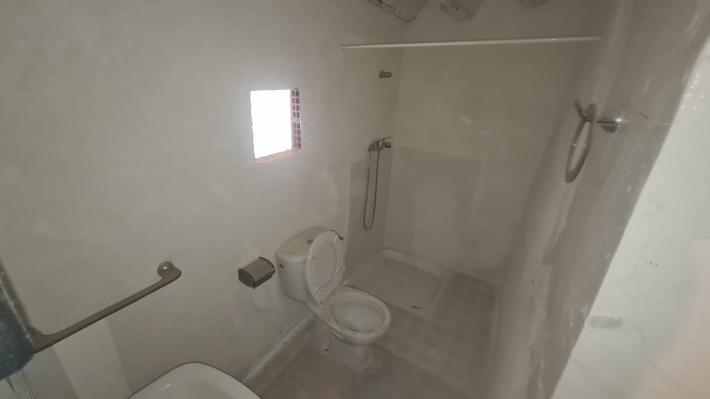 Herenhuis ter renovatie in Chirivel, Almería