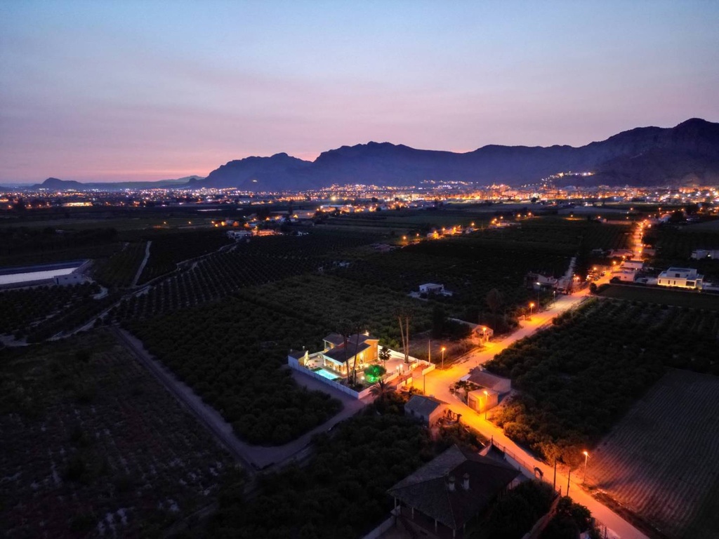 Landgoed met luxevilla en agrarische productie in Orihuela, Alicante