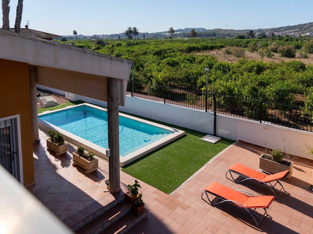 Landgoed met luxevilla en agrarische productie in Orihuela, Alicante