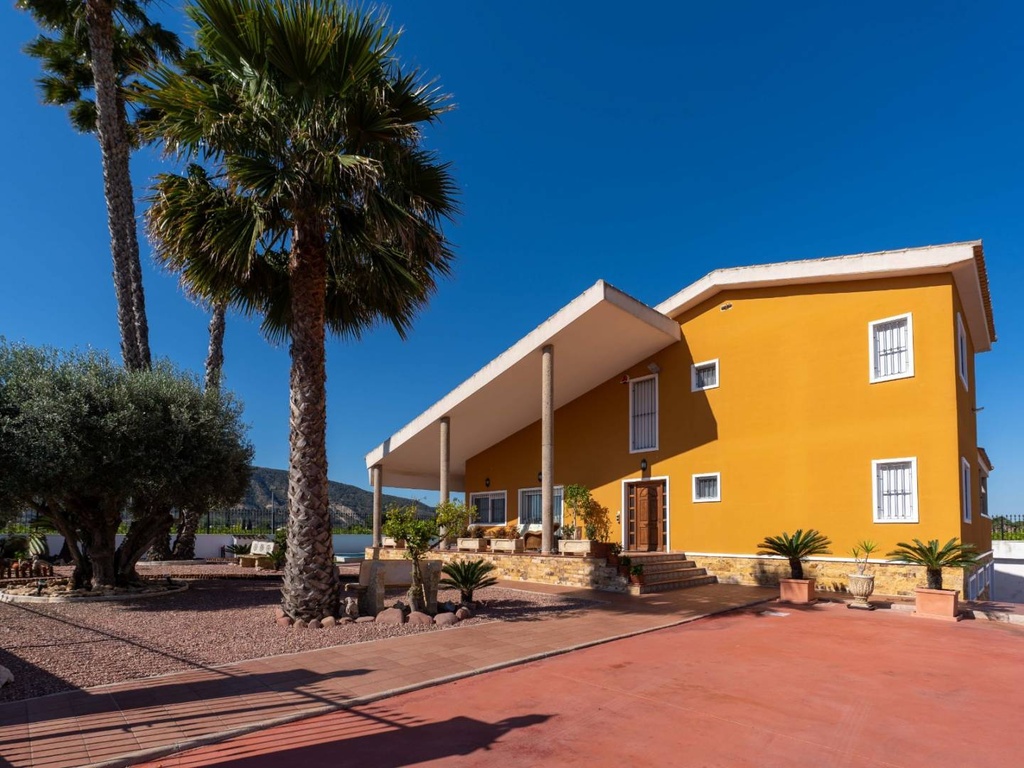 Landgoed met luxevilla en agrarische productie in Orihuela, Alicante