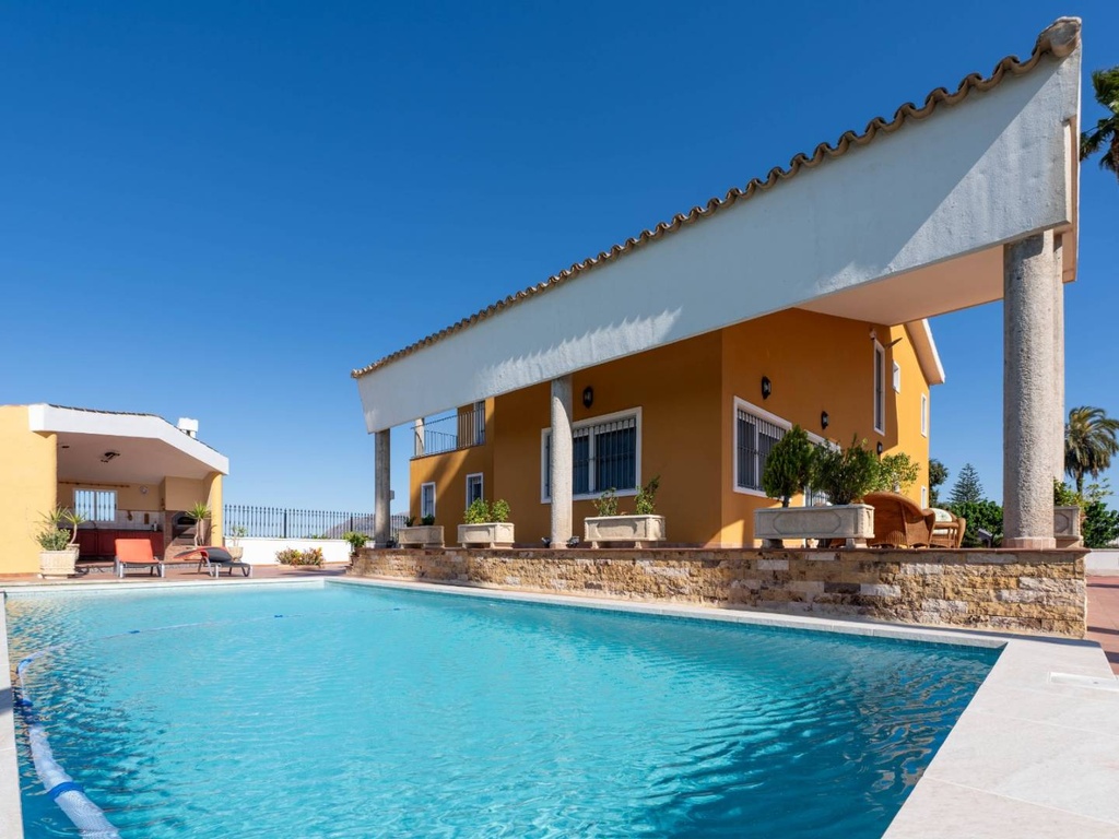 Landgoed met luxevilla en agrarische productie in Orihuela, Alicante