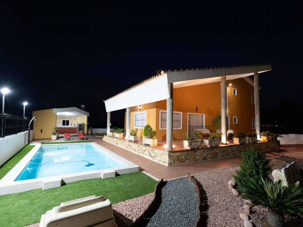 Landgoed met luxevilla en agrarische productie in Orihuela, Alicante