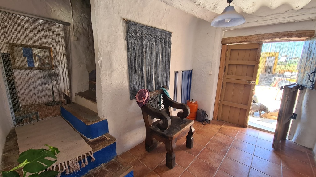 Uitzonderlijke Andalusische Cortijo in Baza met gastenverblijf en OCA Paardensportvergunning