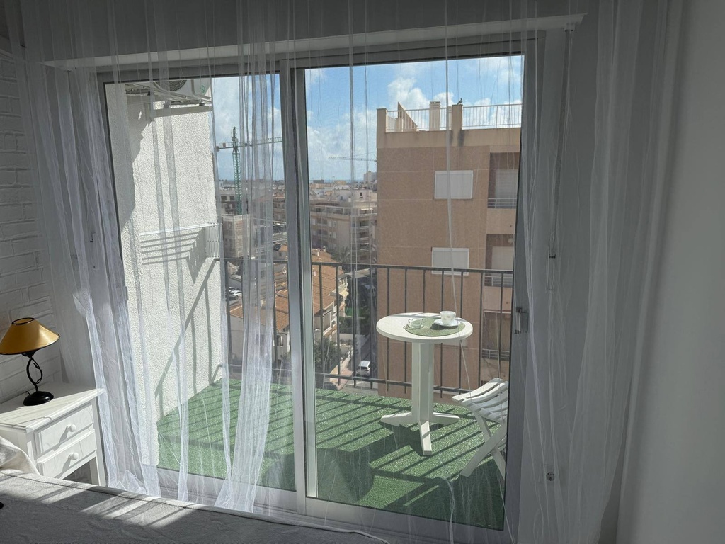 Voordeel, studio in Torrevieja, Playa los Locos
