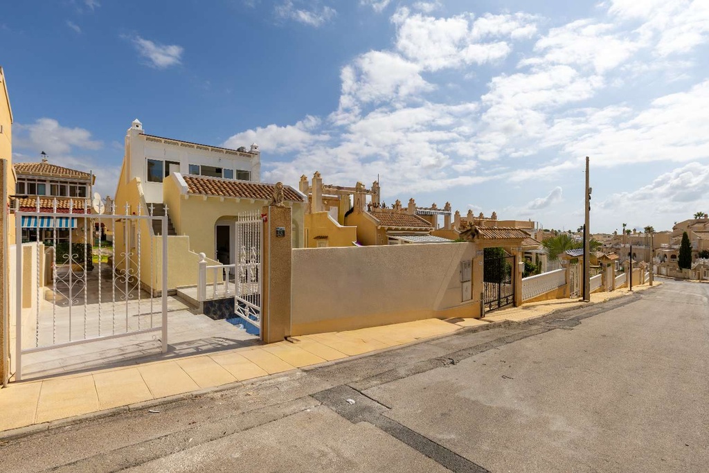 Villa met zeezicht in El Galán, San Miguel de Salinas