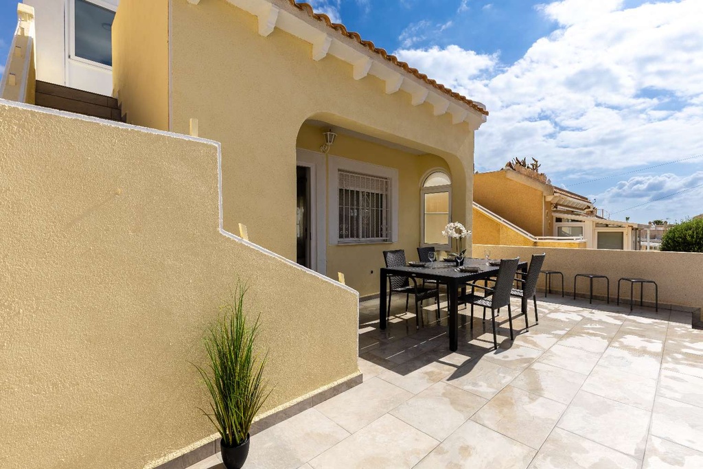 Villa met zeezicht in El Galán, San Miguel de Salinas