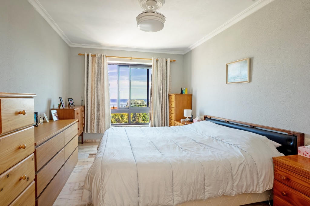 Villa vrijstaand met 6 slaapkamers aan de Mijas Costa