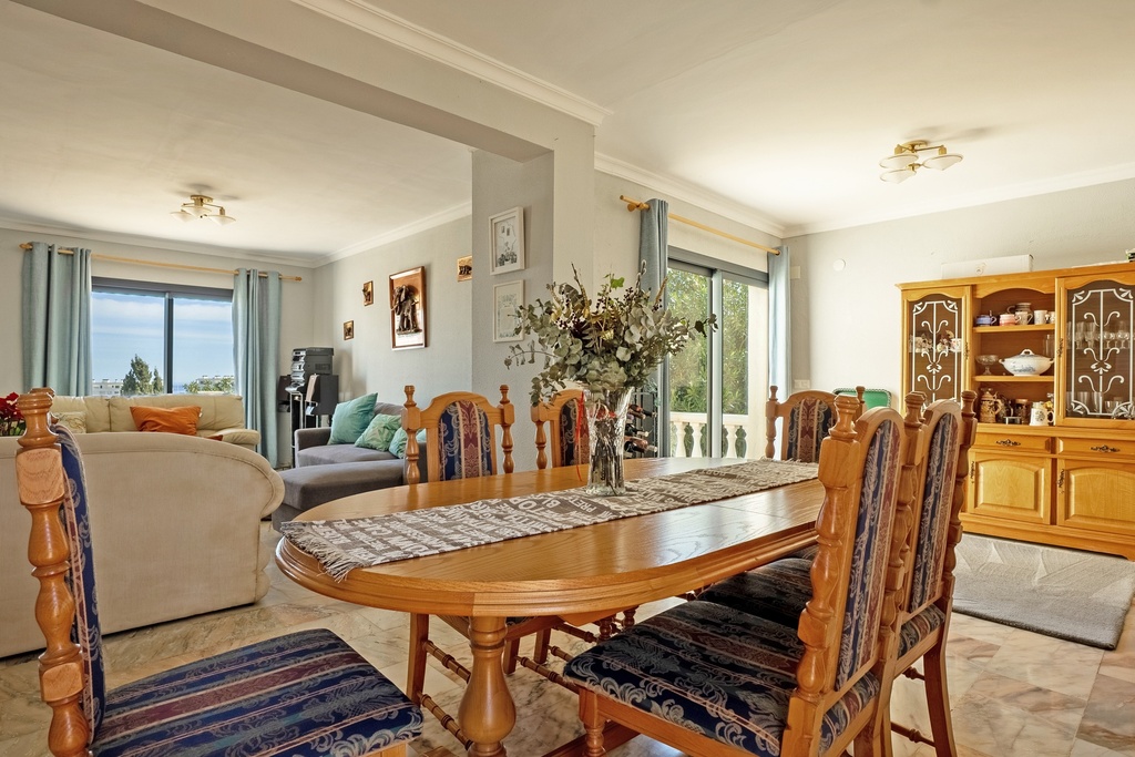 Villa vrijstaand met 6 slaapkamers aan de Mijas Costa