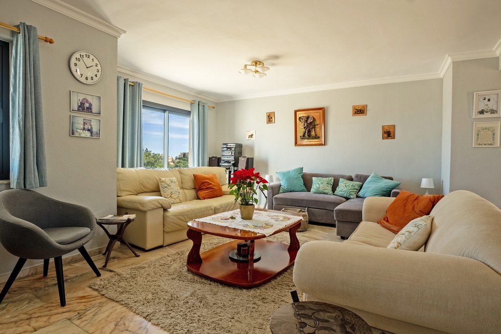 Villa vrijstaand met 6 slaapkamers aan de Mijas Costa