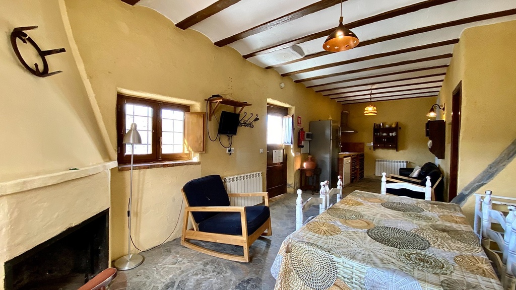 Hotel te koop in Taberno