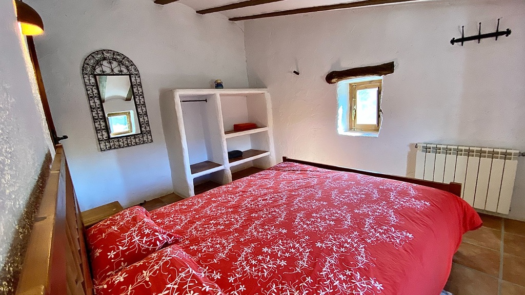 Hotel te koop in Taberno