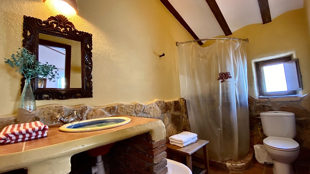 Hotel te koop in Taberno
