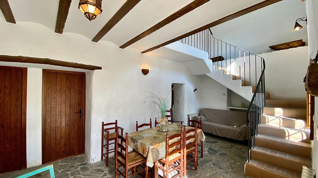 Hotel te koop in Taberno