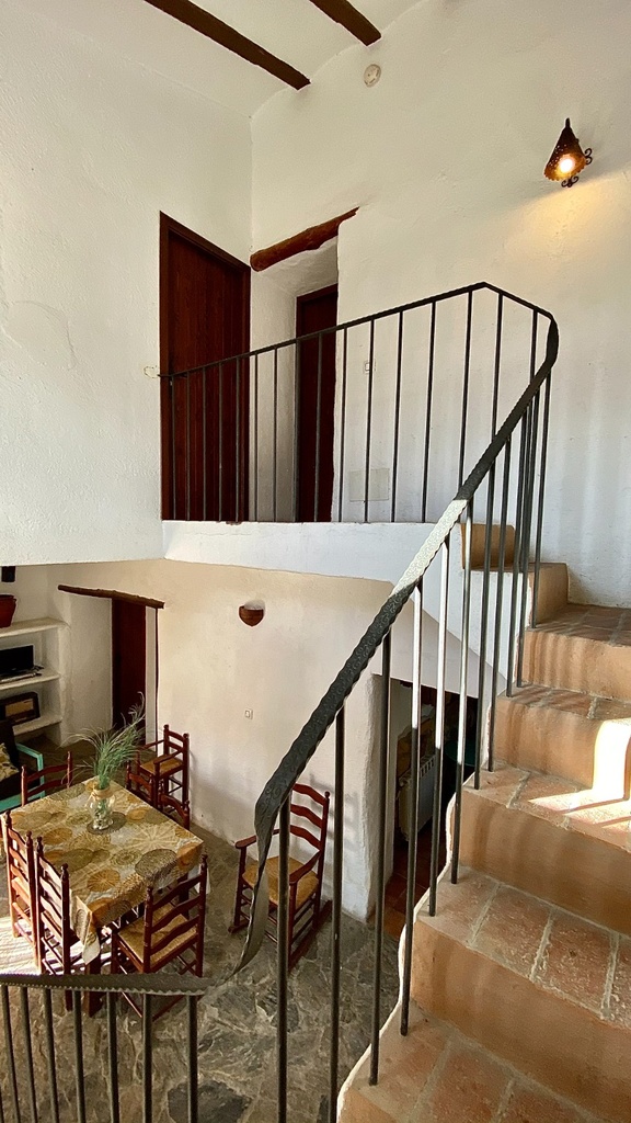Hotel te koop in Taberno