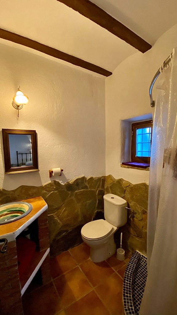 Hotel te koop in Taberno