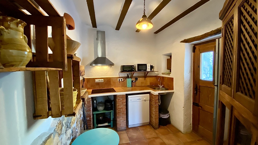 Hotel te koop in Taberno