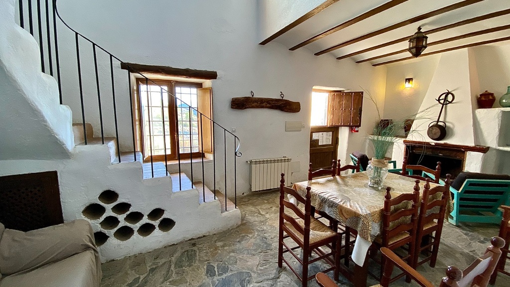 Hotel te koop in Taberno