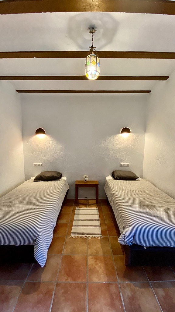 Hotel te koop in Taberno